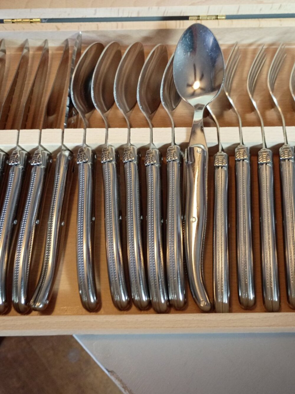 Jean Néron Laguiole France Flatware Set 24pc Stainless Steel — Wood Box - Picture 5 of 11